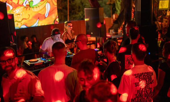 Les Mille et Une Nuits presents: EWOKS TECHNO PARTY @ RACHDINGUE